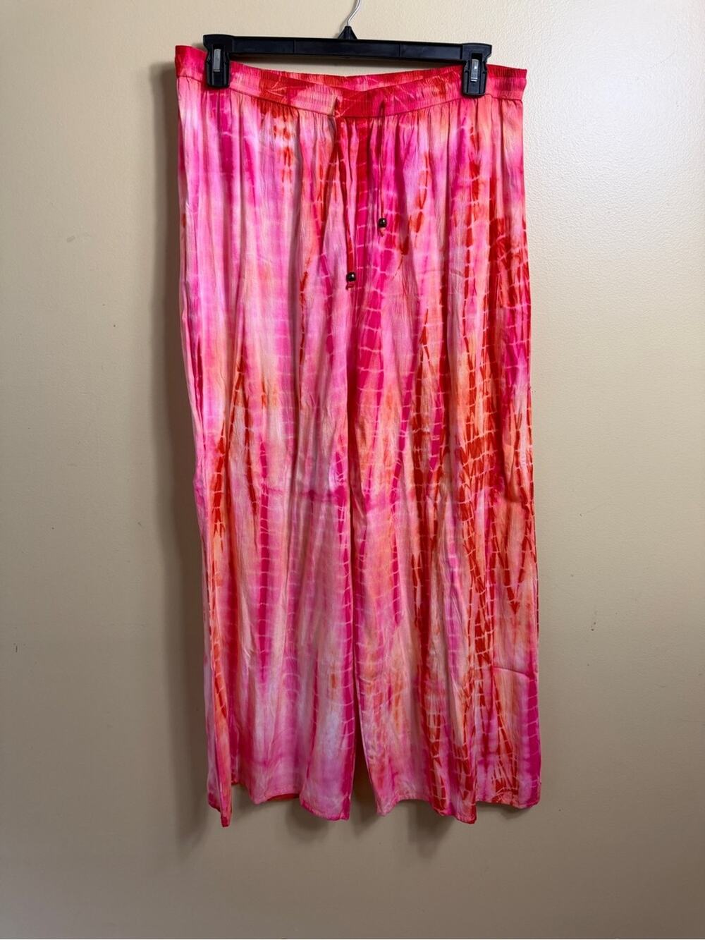 NWT Angie, pink and orange tie-dye wide leg cropped pants XL